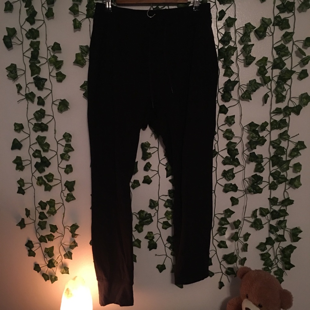 LuluLemon Black Men’s Jogger Pants
